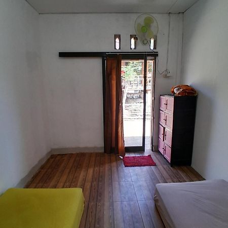 Sollo Sollo Homestay Lemonga Екстер'єр фото